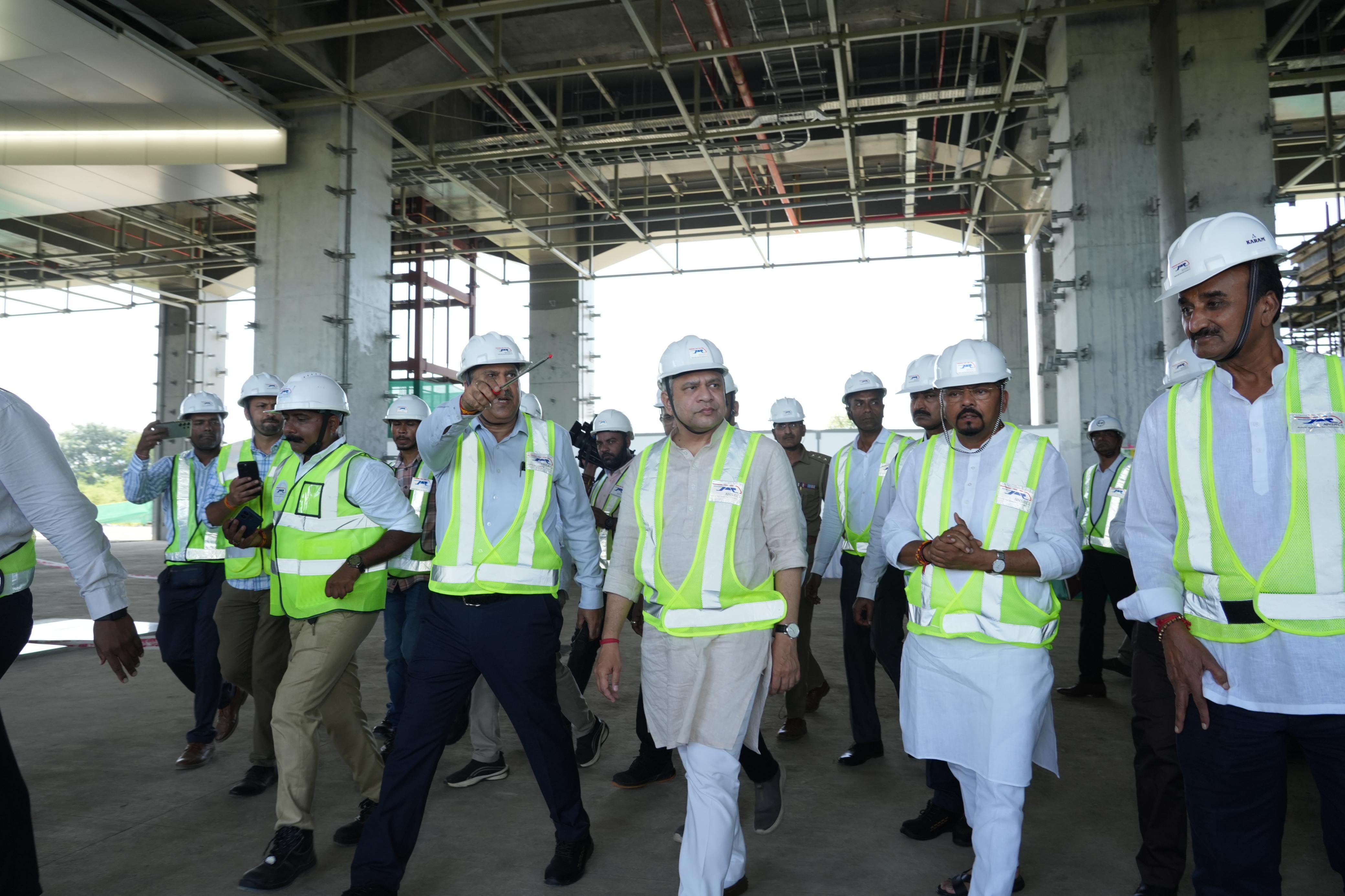 Shri Ashwini Vaishnaw, Minister of Railways visits Bilimora Bullet Train station for Mumbai-Ahmedabad Bullet Train Project